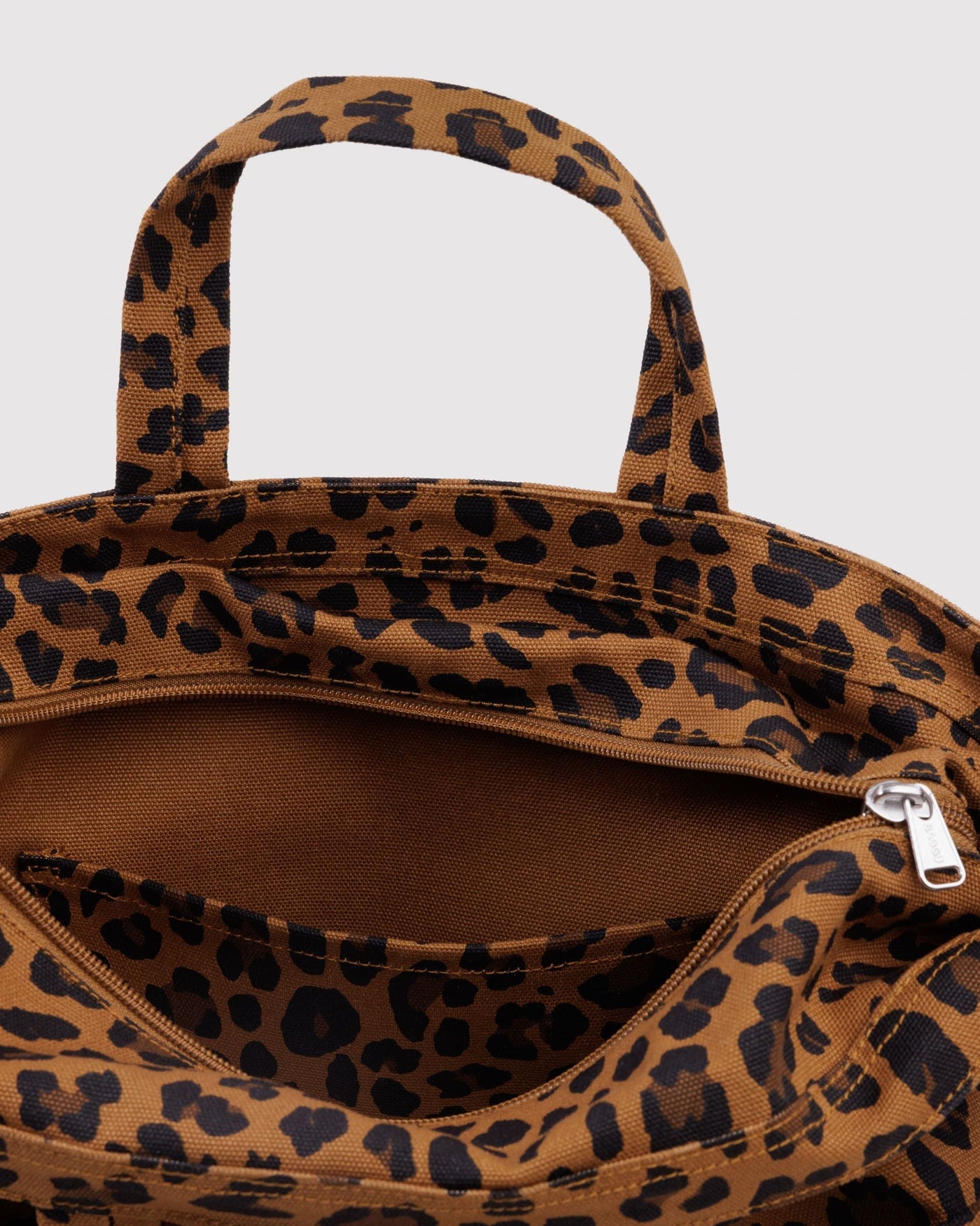 Horizontal Zip Duck Bag